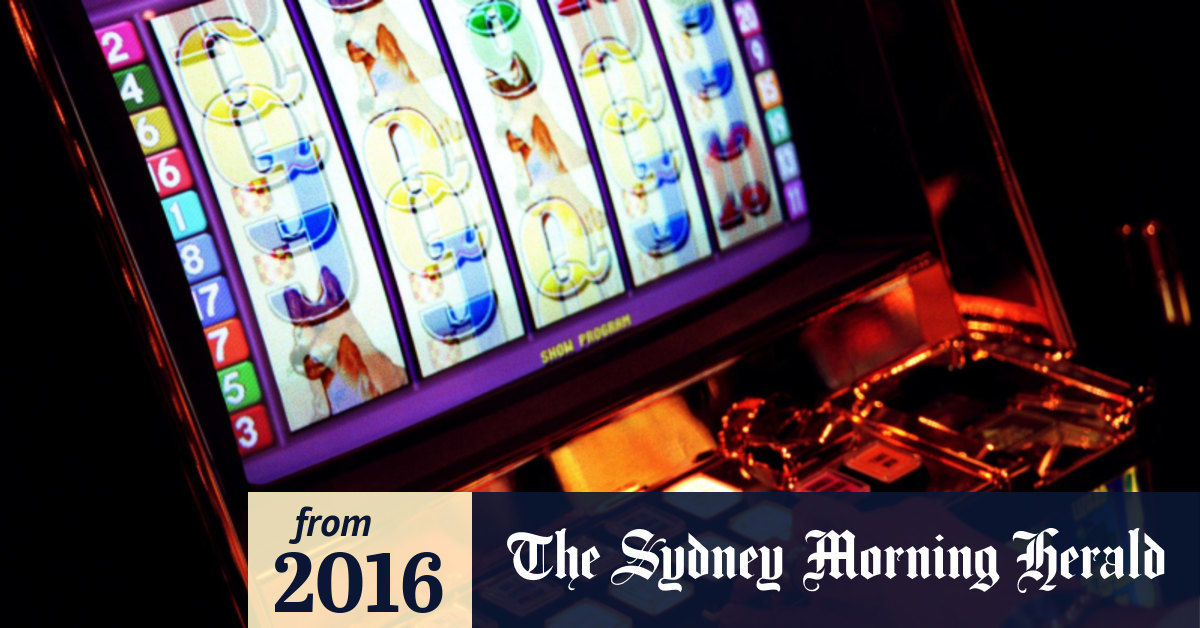 93yearold Len Ainsworth's 200m lesson on how to play the pokies